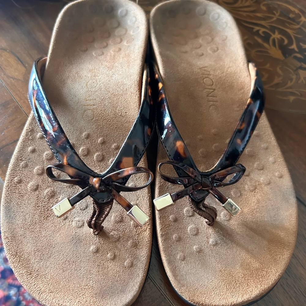 Vionic Bella Toe Post Sandle - image 2